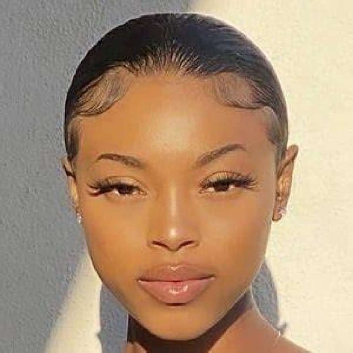 Amber Johnson - Age, Family, Bio