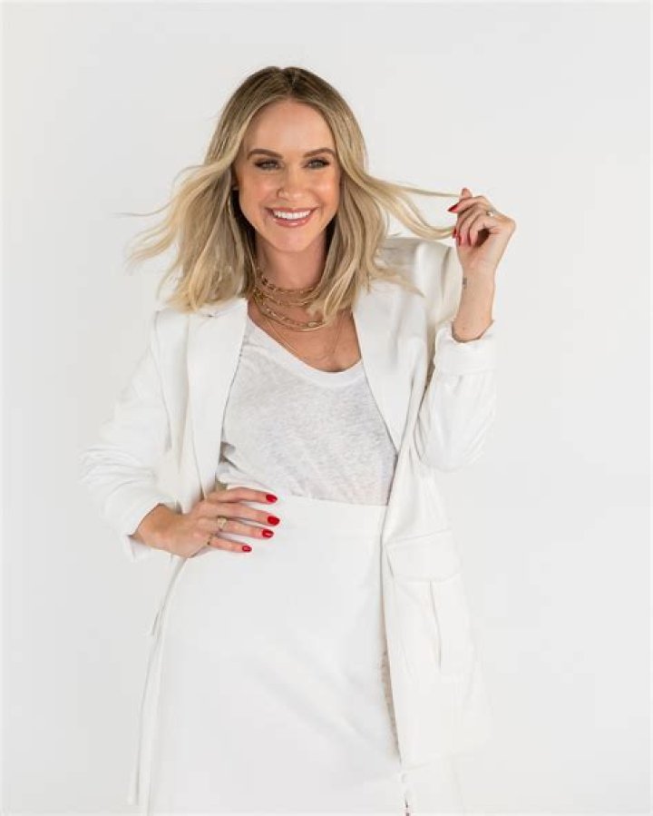 Becca Tobin Bio (Wiki) 