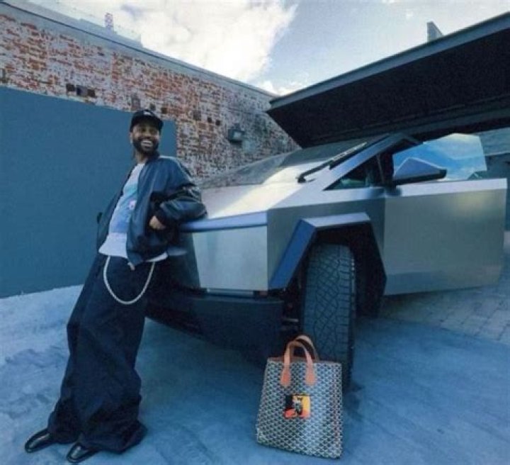 Big Sean with his Tesla Model X. Big Sean with his Tesla Model X.