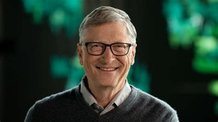 Bill Gates turns $43M mansion into 'bachelor pad' nuisance 6 Bill Gates has checked up on the progress of the property twice in the last few months, sources say.
