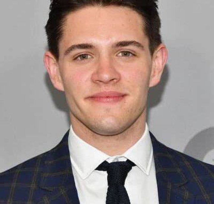 Casey Cott Bio (Wiki) 