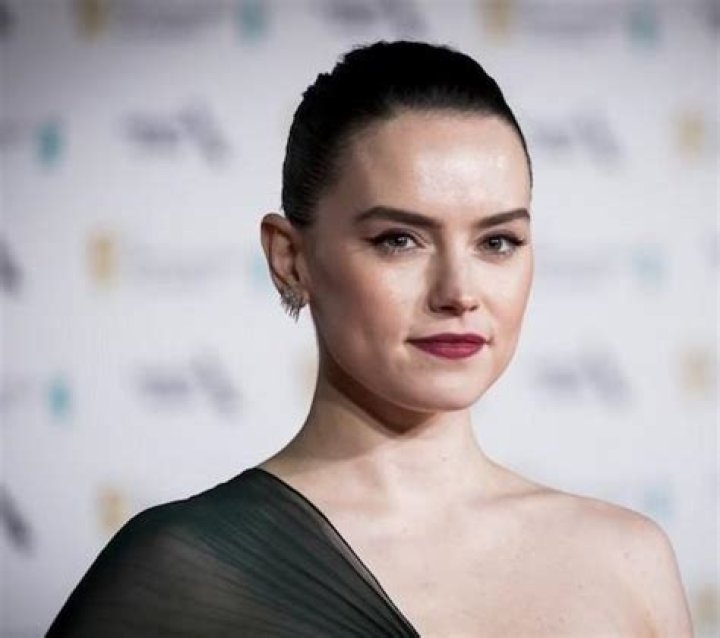Daisy Ridley Bio (Wiki) 
