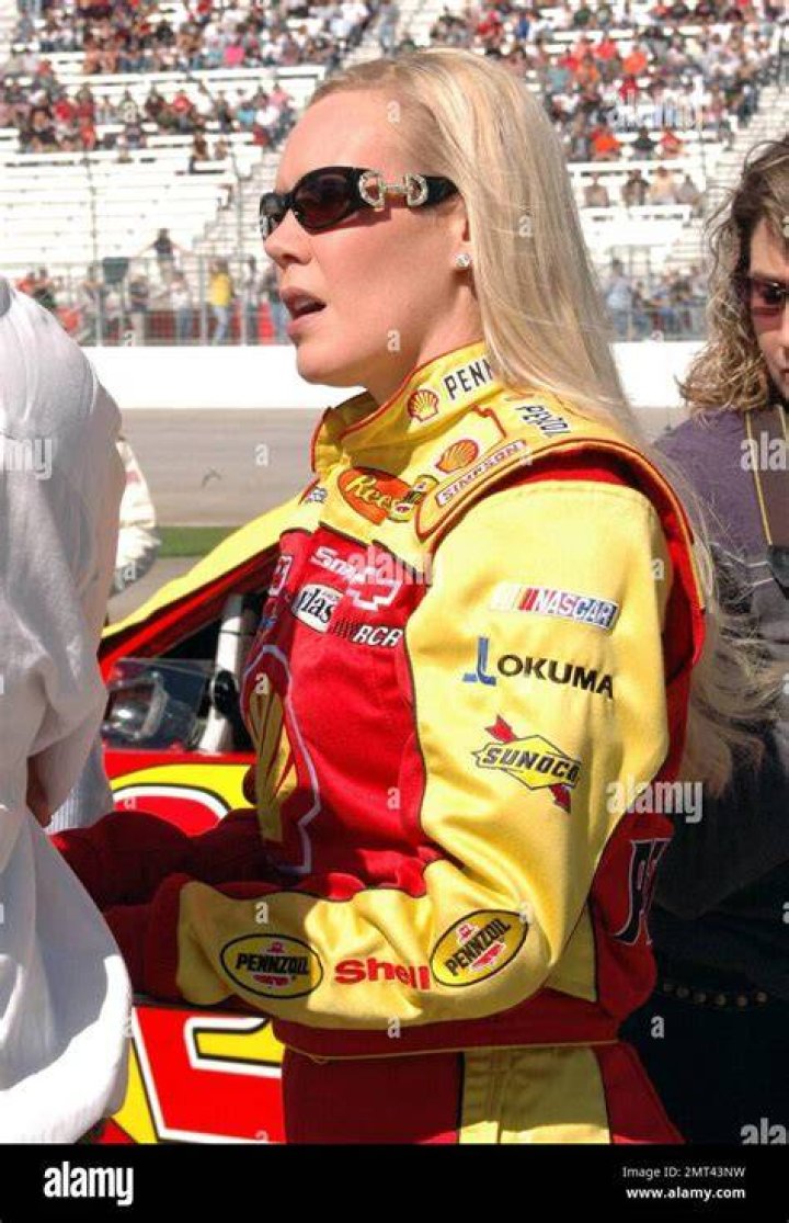 DeLana Harvick Bio (Wiki) 