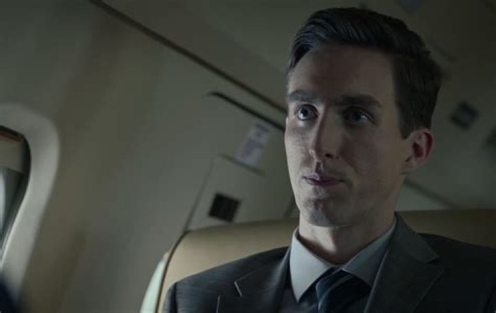 Dustin Ingram As Agent Petey in HBO's Watchmen