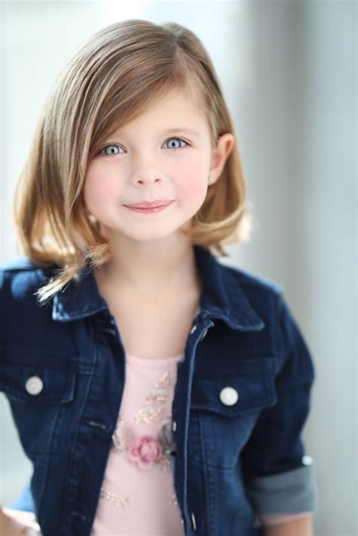  Eva Brooke Baker