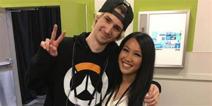 Frana_ow Bio (Wiki) 