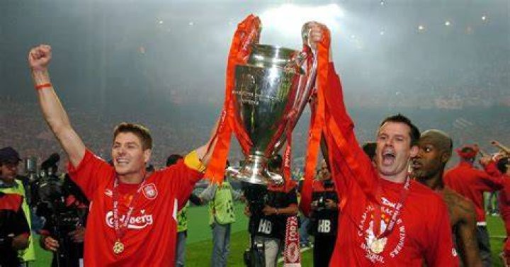 Jamie Carragher lifting UEFA Champions League