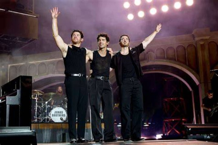 kevin jonas