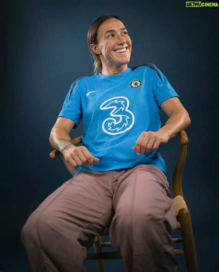 Lucy Bronze Bio (Wiki) 