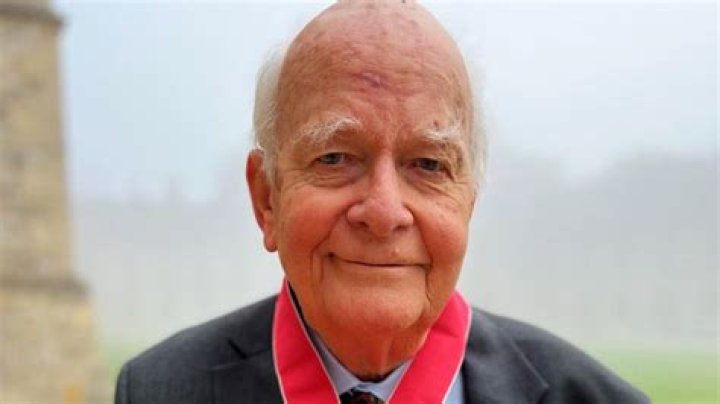 Peter Usborne photo