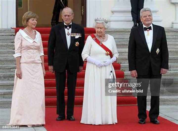 Queen Elizabeth II Visits Berlin