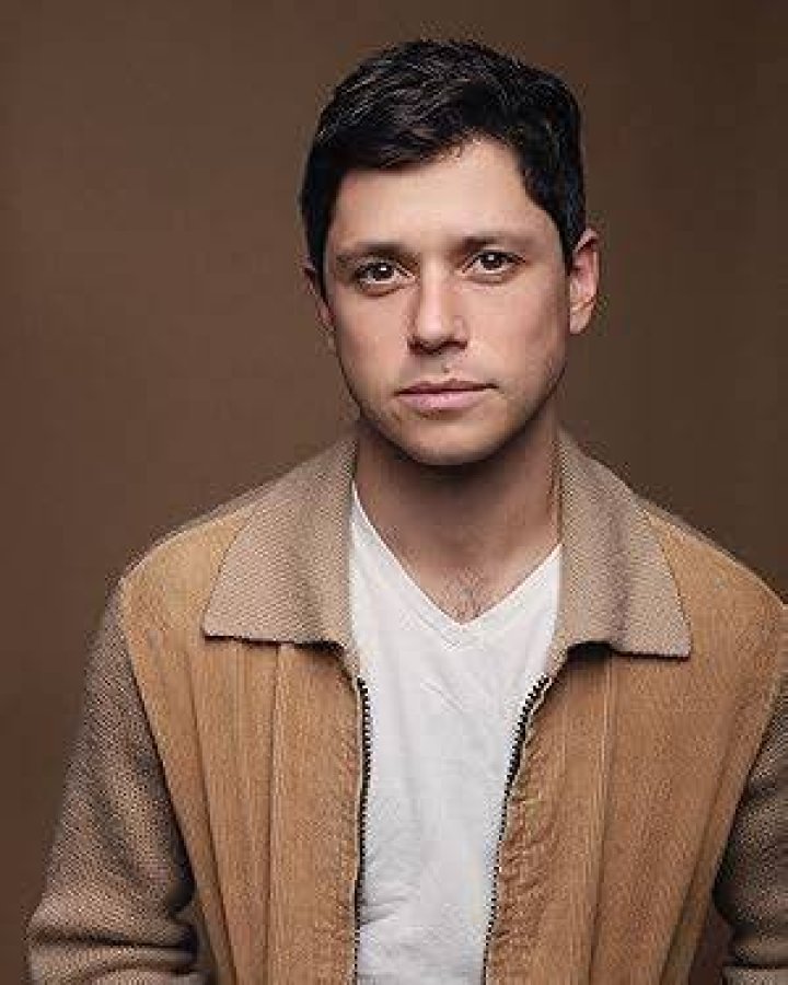 Raviv Ullman Bio (Wiki) 