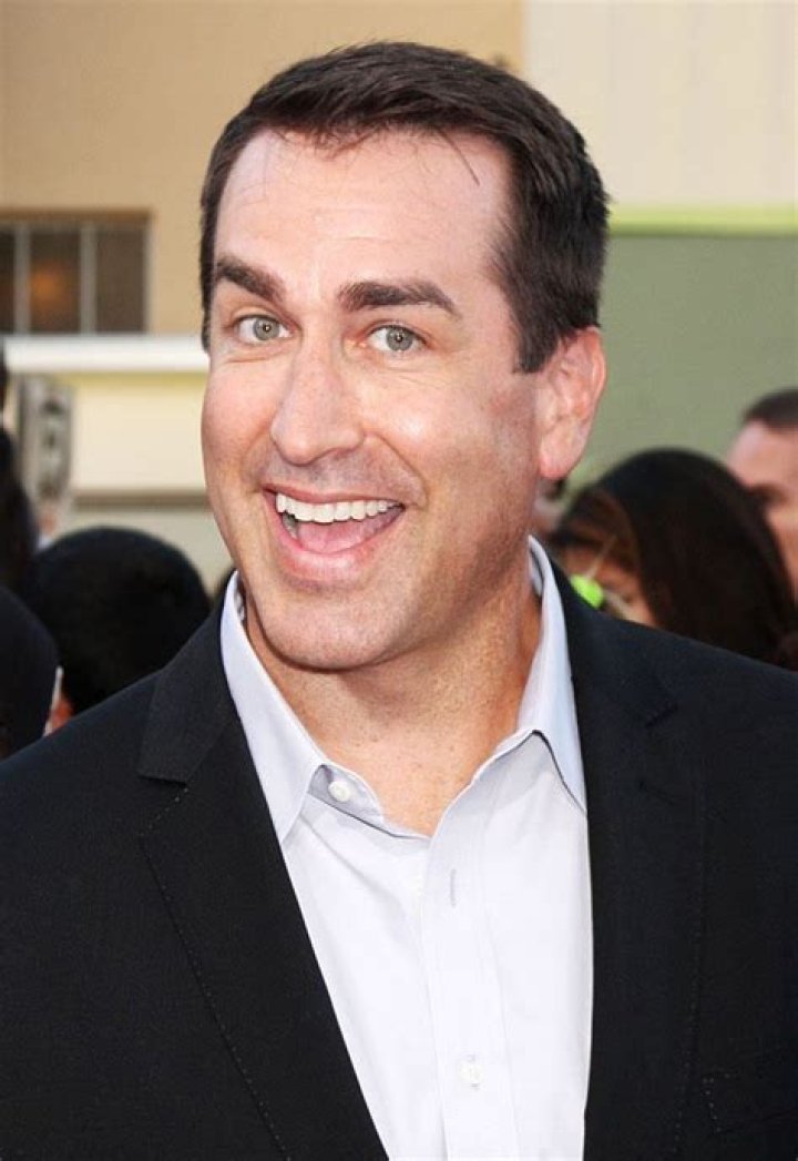 Rob Riggle's pet No Pets (Rob Riggle)