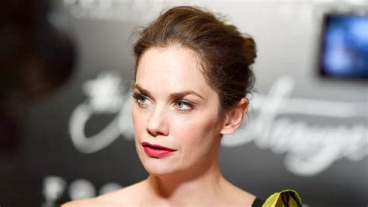 Ruth Wilson Bio (Wiki) 