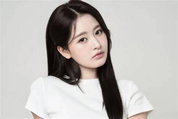 Ryu Han-bi Bio (Wiki) 