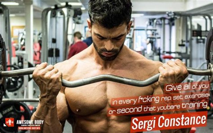 Sergi Constance doing workout