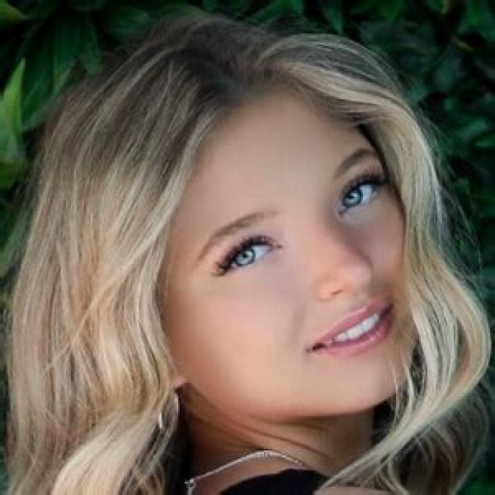 Shae Smolik Bio (Wiki) 