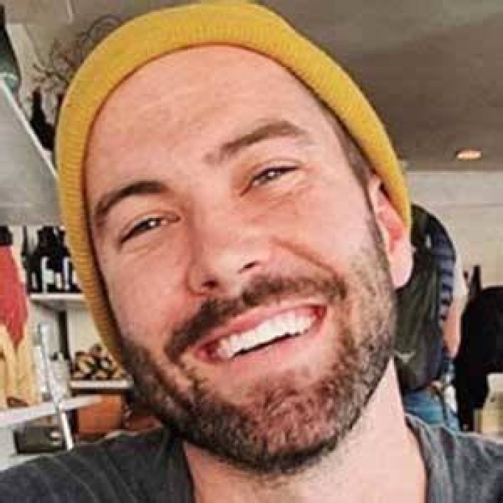 Stevie Hendrix - Age, Family, Bio