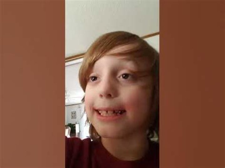 What Does Graystillplays Look Like? Face Reveal