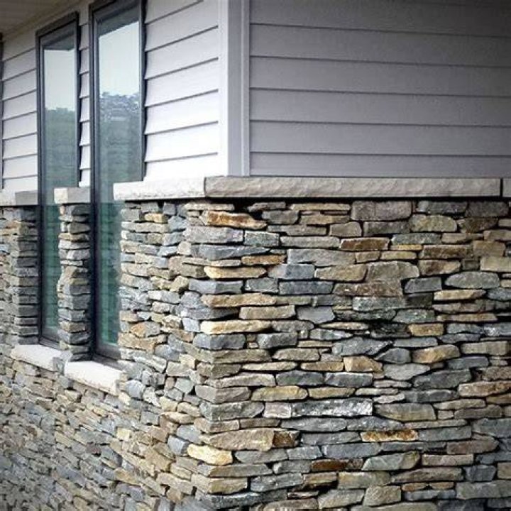 What is ledgestone veneer?