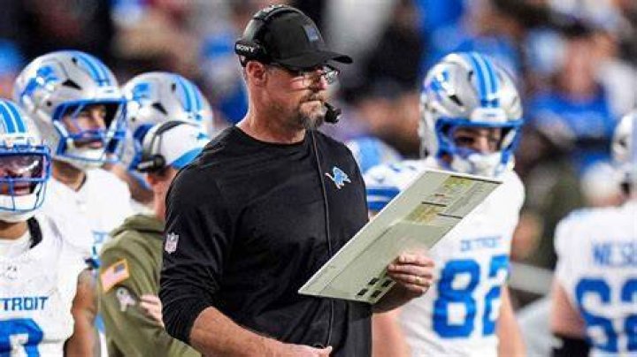 What position did Dan Campbell play?